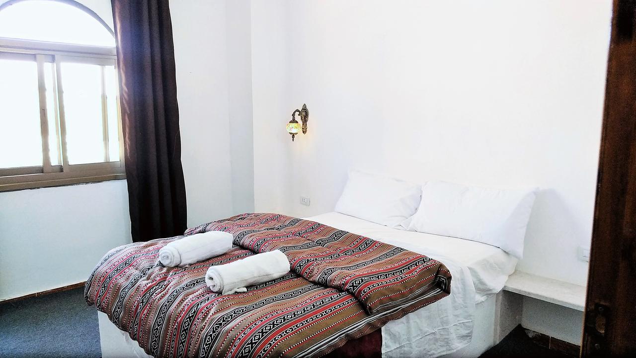 وادي موسى Petra Bedouin Bed And Breakfast المظهر الخارجي الصورة