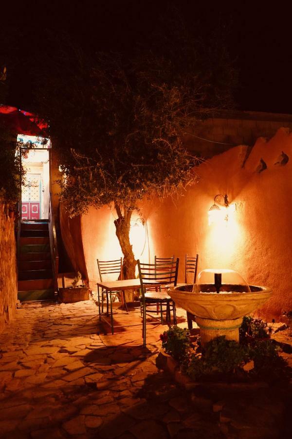 وادي موسى Petra Bedouin Bed And Breakfast المظهر الخارجي الصورة